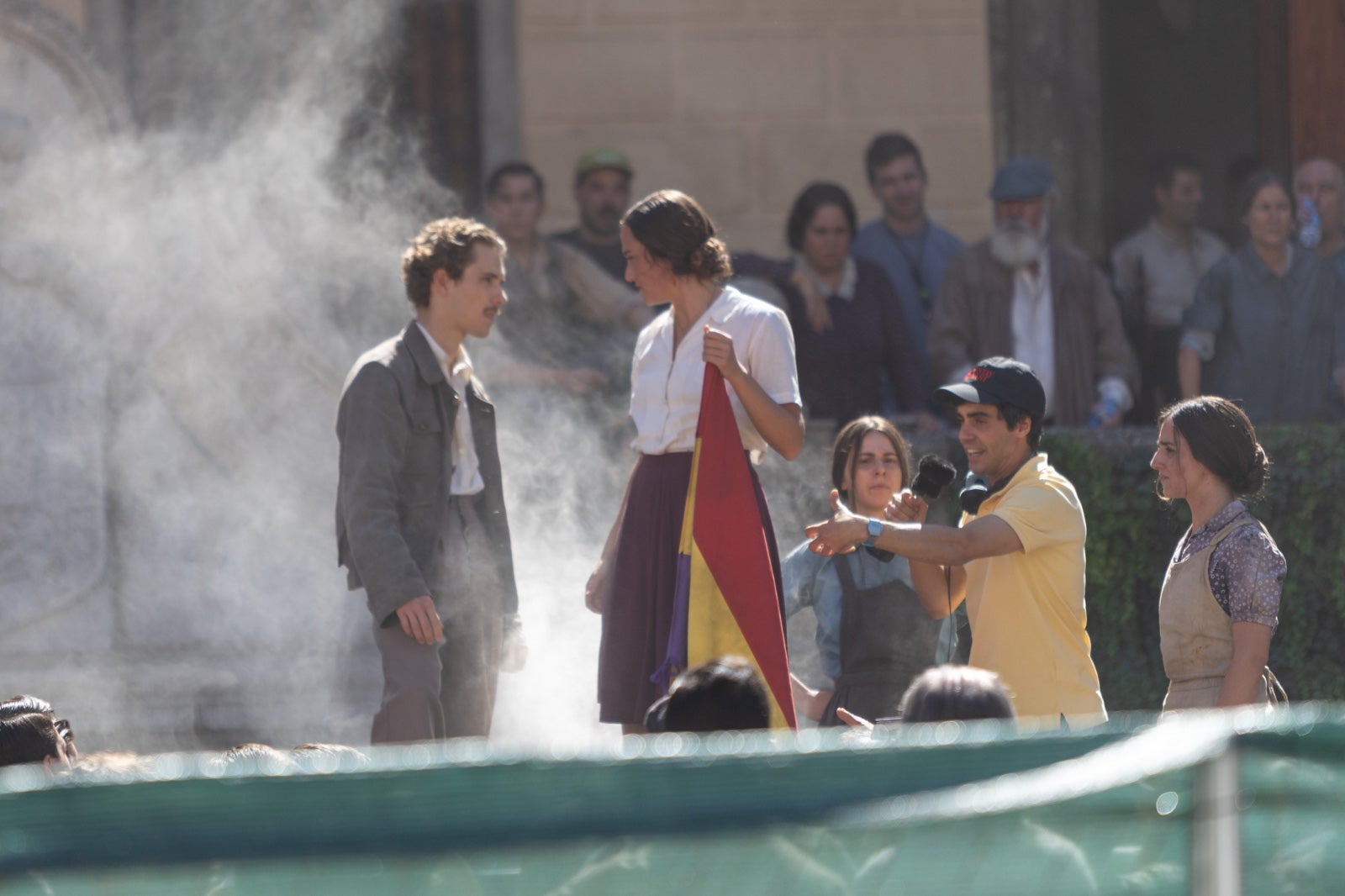 Las imágenes de los Javis en la Plaza de Santa Ana rodando para su nueva película