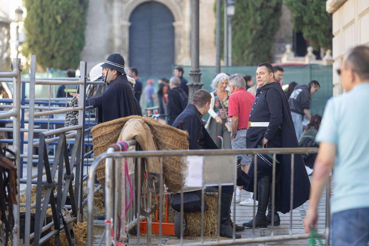 Las imágenes de los Javis en la Plaza de Santa Ana rodando para su nueva película