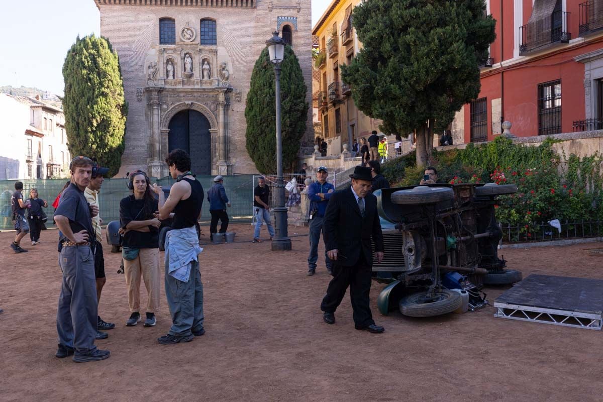 Las imágenes de los Javis en la Plaza de Santa Ana rodando para su nueva película