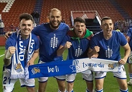 En sus tiempos en la Real, con Sola a la izquierda e Imanol Ezkurdia a la derecha.