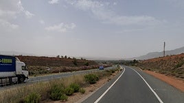 Muere una joven de 28 años al salirse su coche de la carretera en Dúrcal