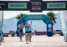 Natalia Fischer domina la prueba femenina, incluso superando a rivales masculinos.