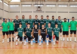 La plantilla blanquiverde tiene una piedra de toque bastante comprometedora.