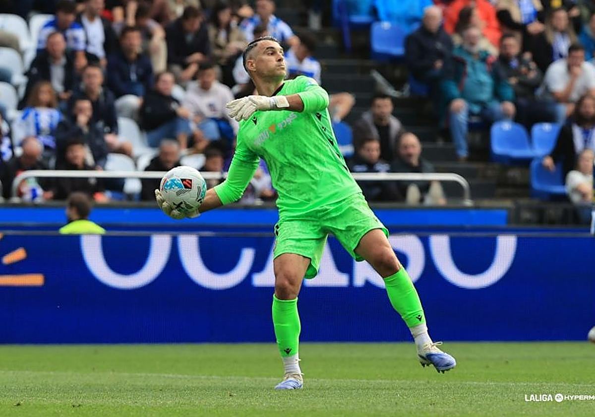 Andrés Fernández jugando contra el Deportivo de la Coruña