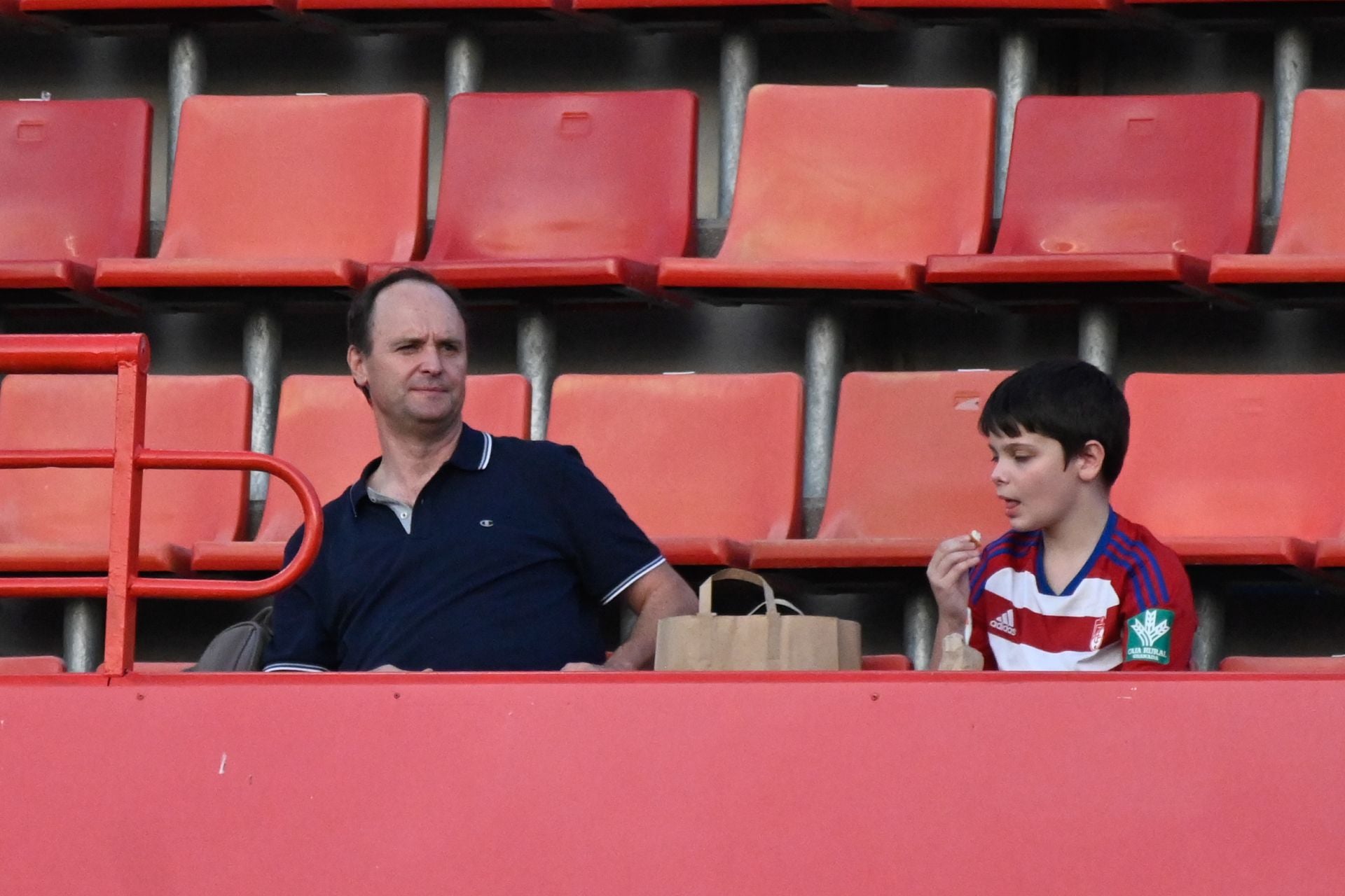 Encuéntrate en Los Cármenes durante el Granada-Real Sociedad B