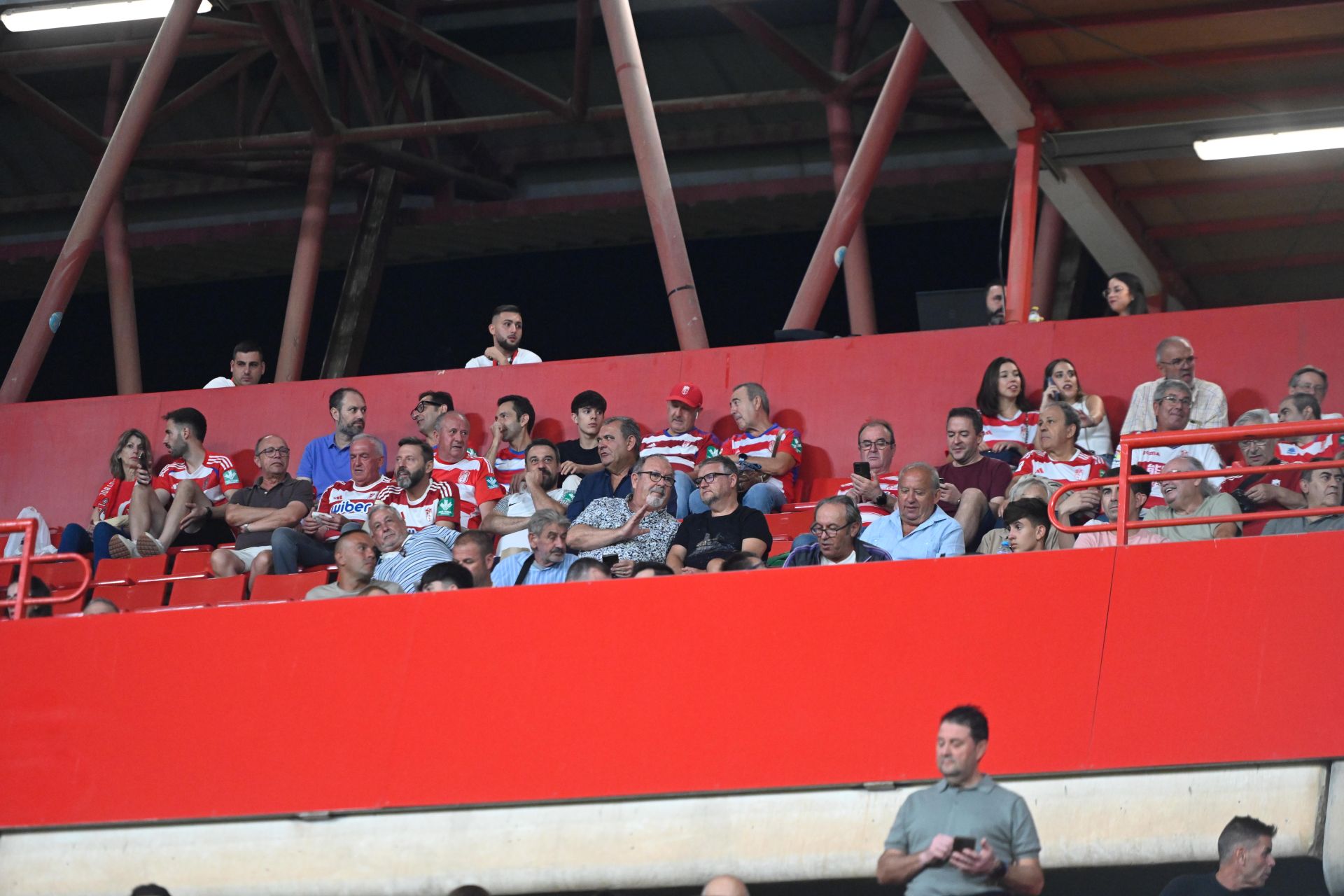 Encuéntrate en Los Cármenes durante el Granada-Real Sociedad B