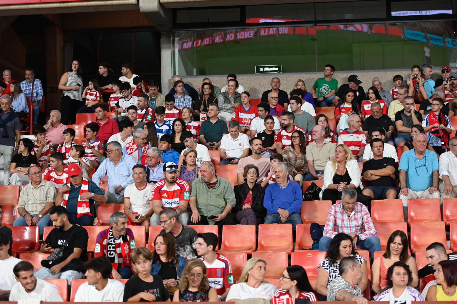 Encuéntrate en Los Cármenes durante el Granada-Real Sociedad B