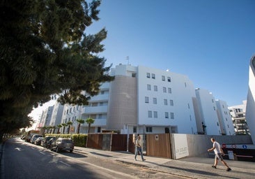 ¿Por qué no se construyeron las VPO que exige la ley en Playa Granada?