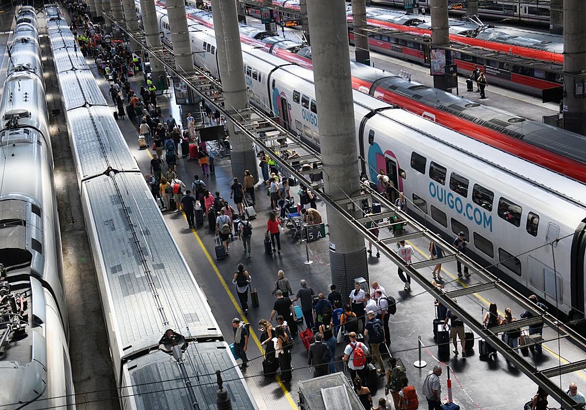 Transportes adjudica el nuevo contrato de mantenimiento eléctrico del corredor ferroviario entre Granada y Madrid