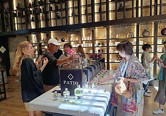 El Patio de los Perfumes, en la Carrera del Darro.