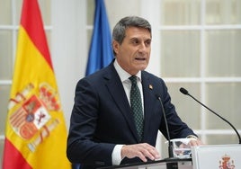 l secretario general del PSOE de Granada, Pedro Fernández.
