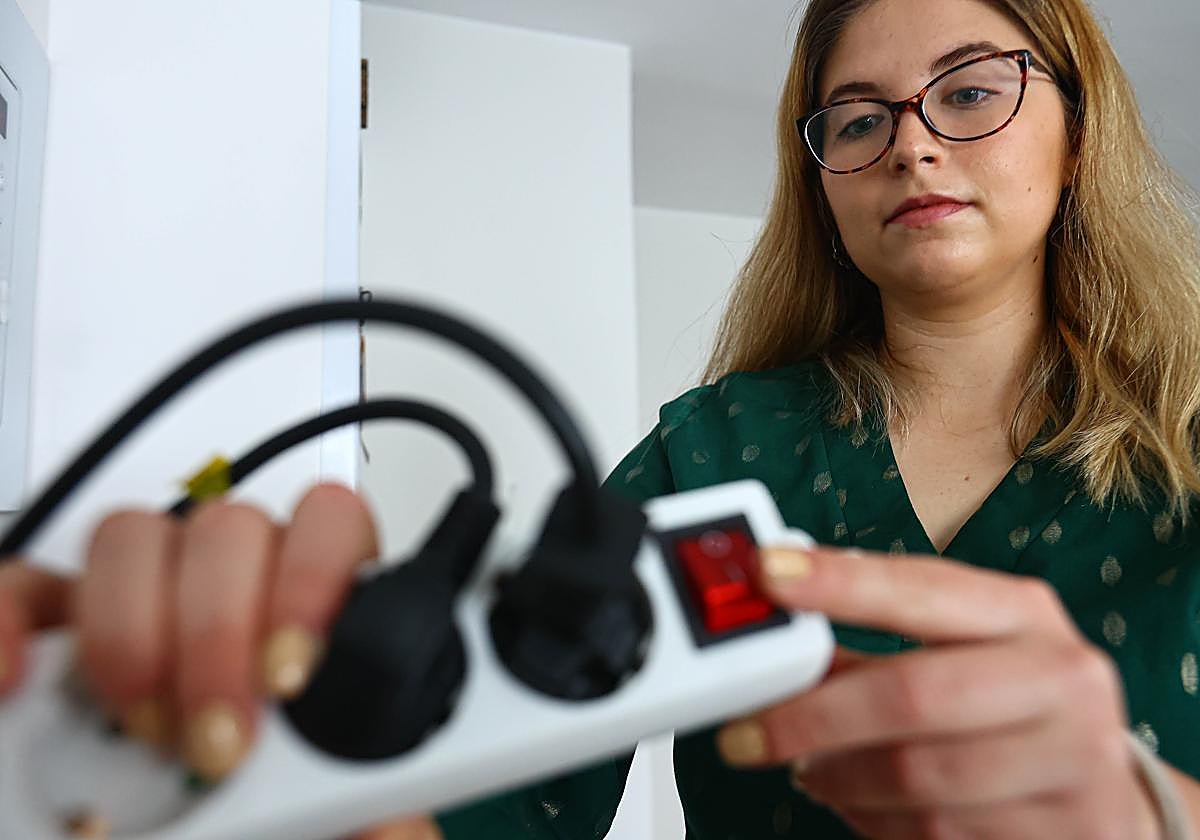 Los electrodomésticos que no deben enchufarse en la misma regleta.