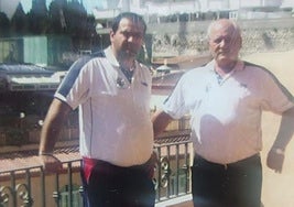 Rafael Morales, a la derecha de la imagen.