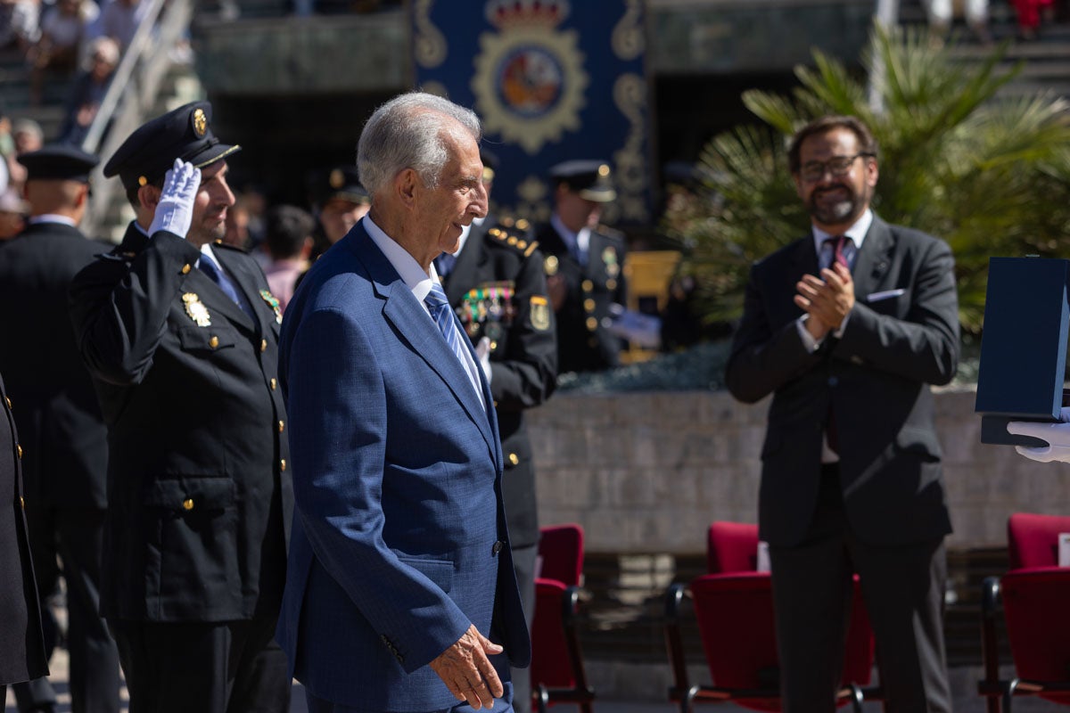 Las imágenes de la celebración del Patrón de la Policía en Granada