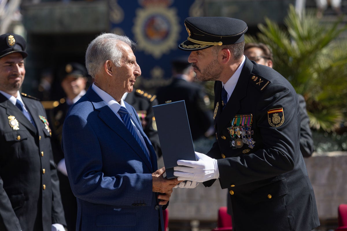 Las imágenes de la celebración del Patrón de la Policía en Granada
