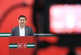 El presidente de la Diputación de Jaén pide al subdelegado del Gobierno en Granada que convoque la Mesa del Aeropuerto