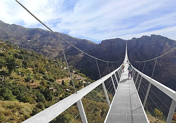 Este pueblo de Granada va a tener la tirolina interurbana más grande de Europa.