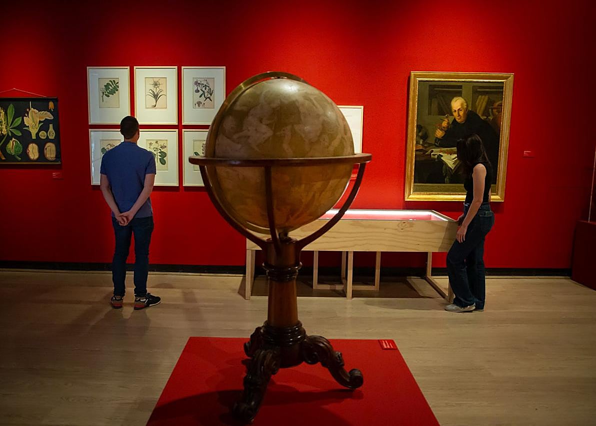 Imagen secundaria 1 - Exposición en el Crucero del Hospital Real. 