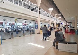 El sueldo de un trabajador de El Corte Inglés, Ikea o Carrefour y la subida que tendrá en 2026