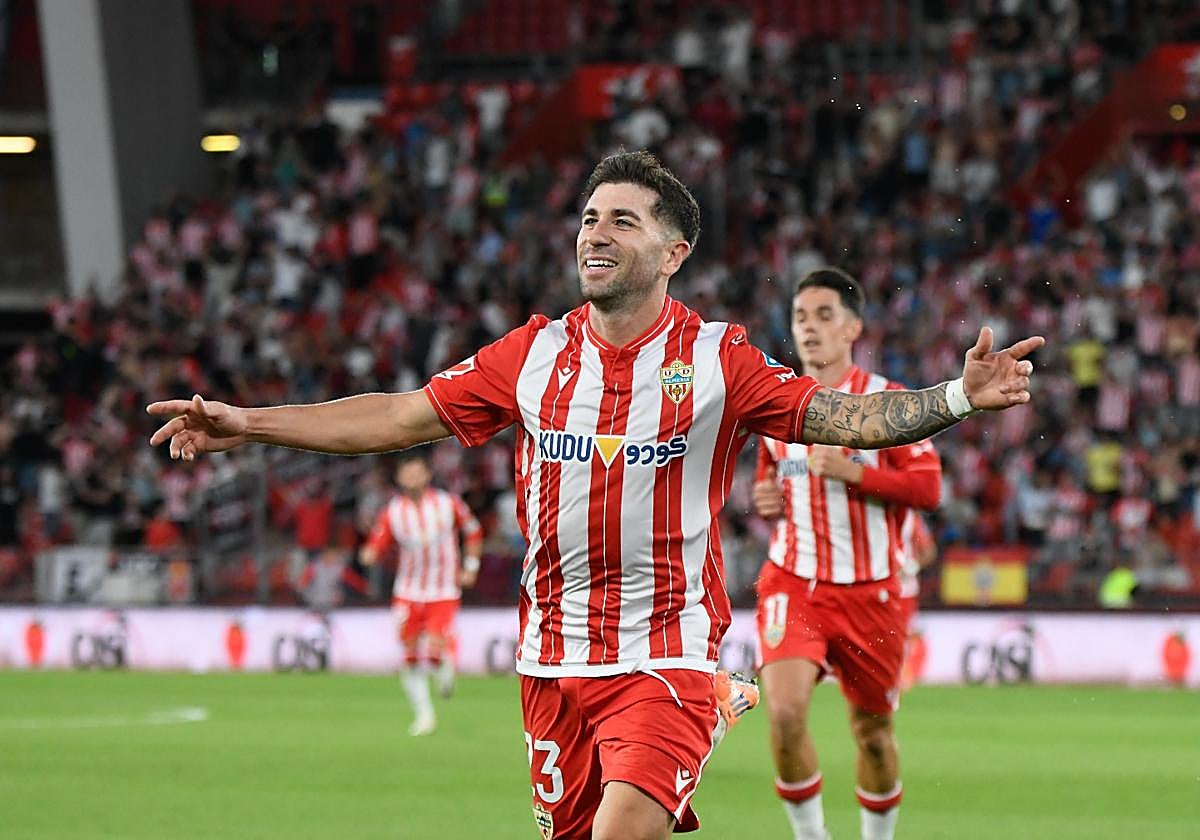 Embarba celebrando su gol ante el Zaragoza