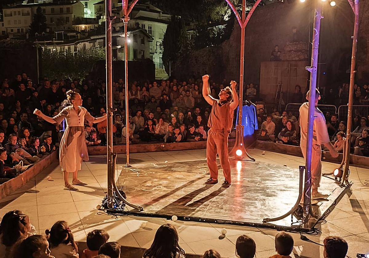 La Banda Teatro Circo y 'Yûgen'.