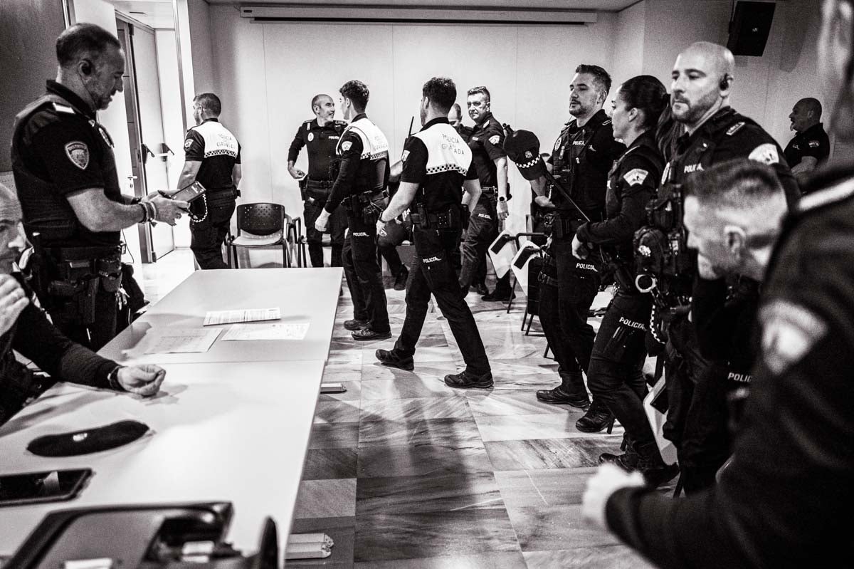 La patrulla, al detalle: una noche con la Policía Local de Granada