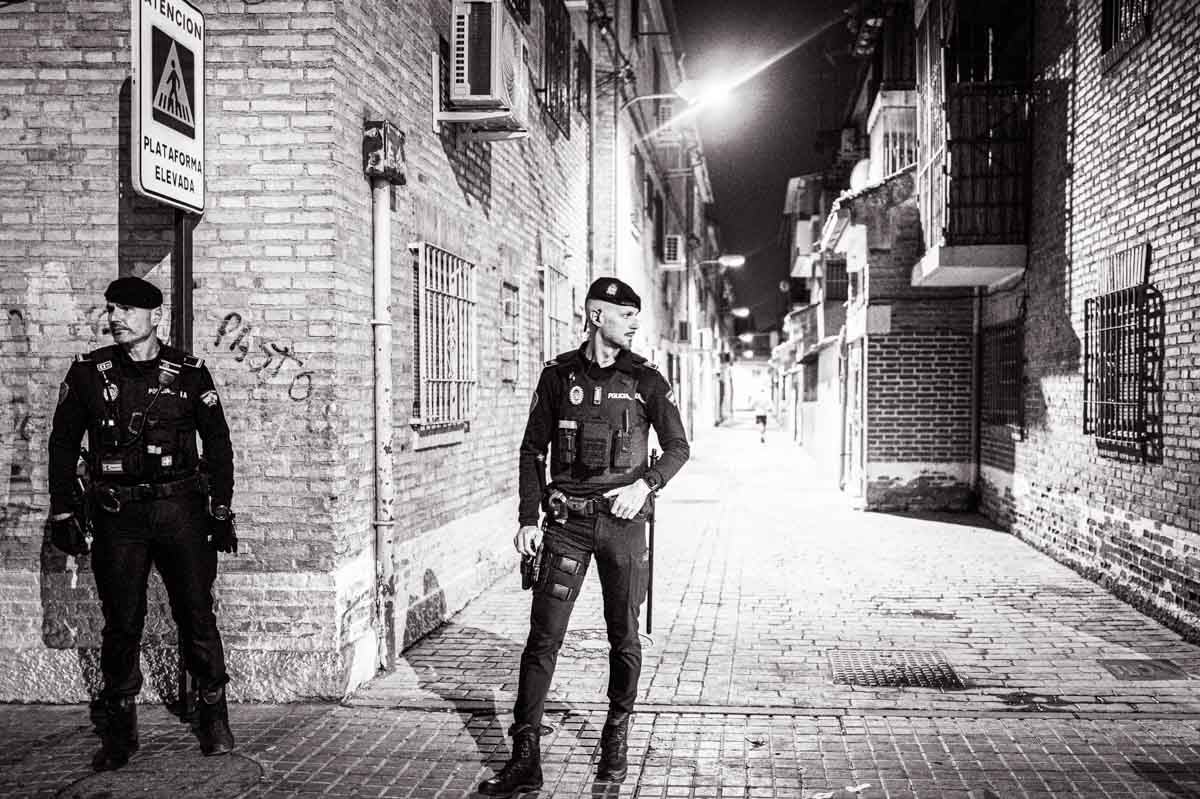 La patrulla, al detalle: una noche con la Policía Local de Granada