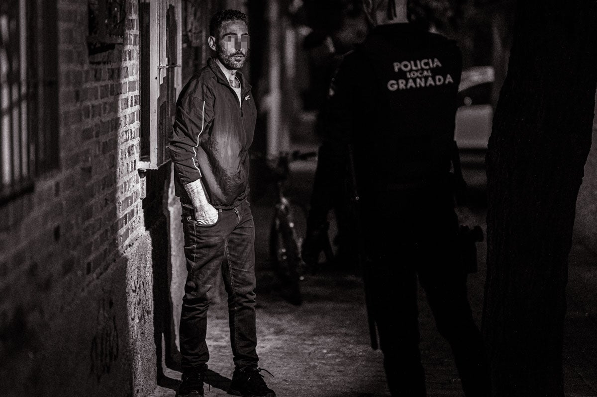 La patrulla, al detalle: una noche con la Policía Local de Granada