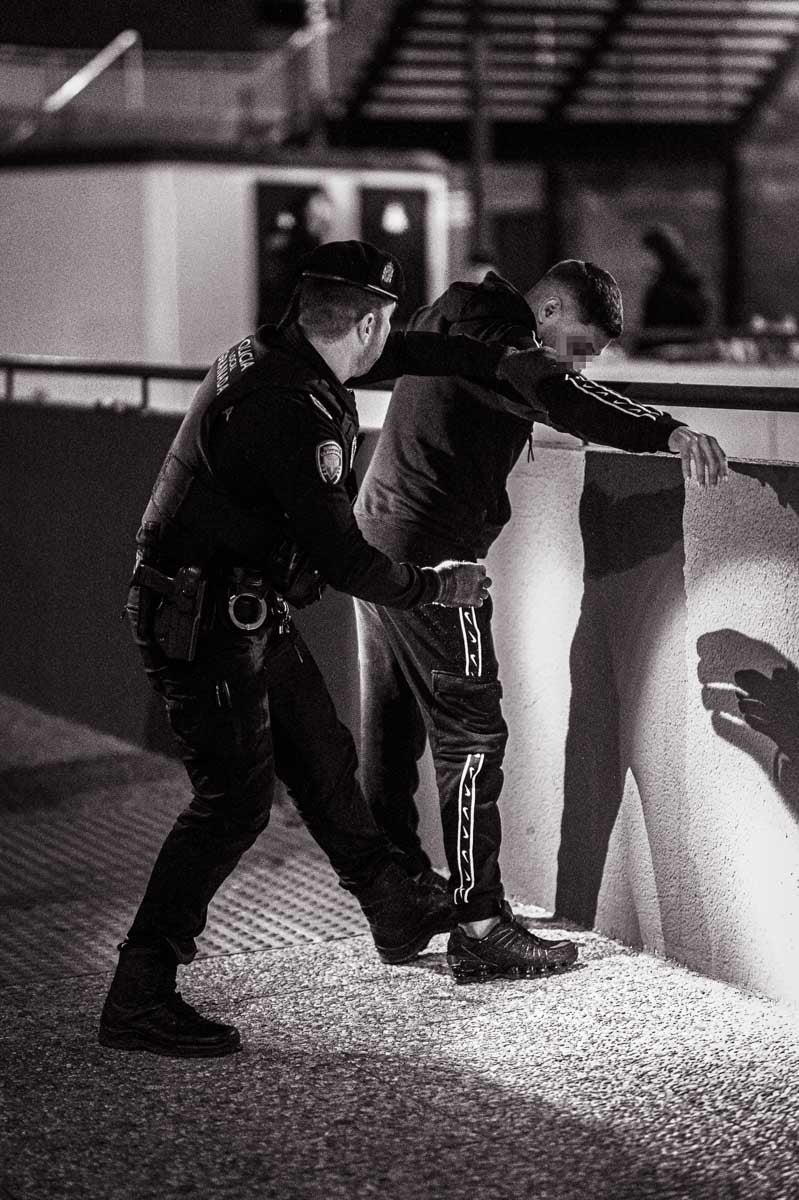 La patrulla, al detalle: una noche con la Policía Local de Granada