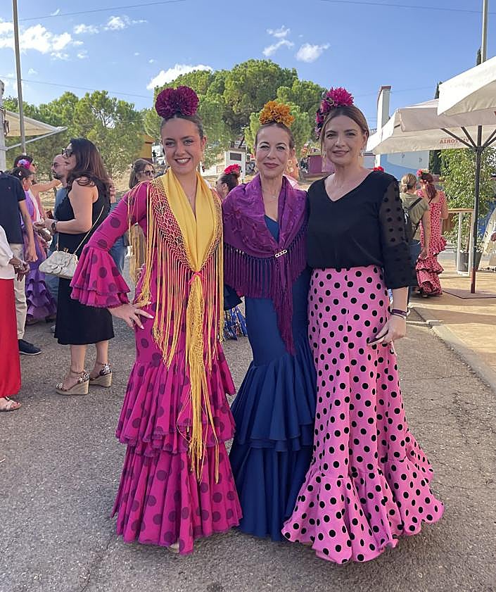 Imagen secundaria 2 - Los jienenses exprimen las últimas horas del puente del Pilar en el ferial