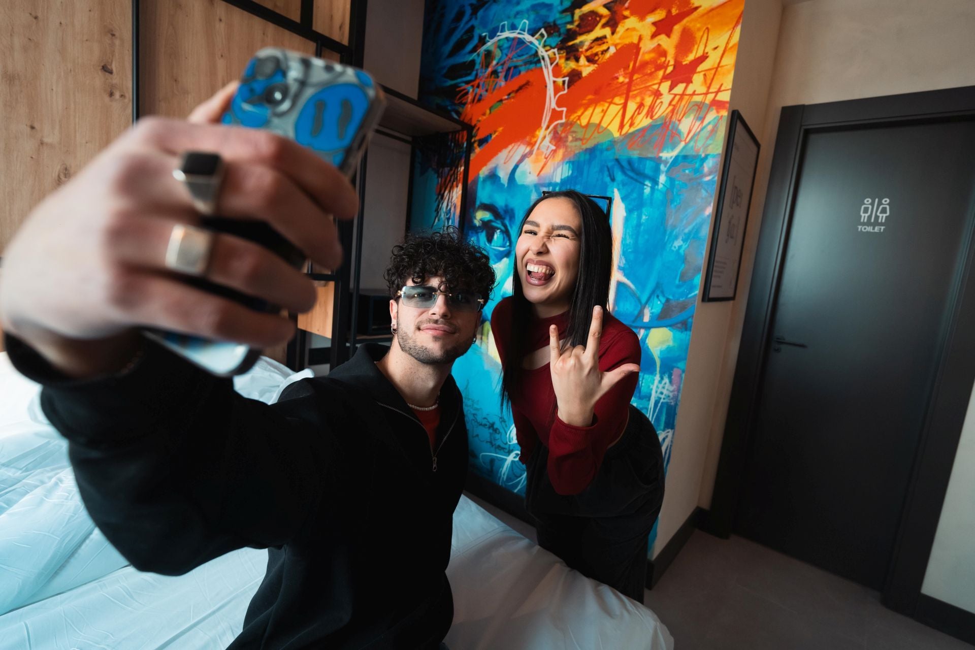 Imagen secundaria 1 - Detalles de las habitaciones del hotel que abrirá sus puertas en diciembre.