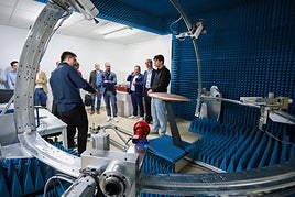 El nuevo laboratorio de la UGR en la vanguardia de las comunicaciones e investigaciones en 5G y 6G