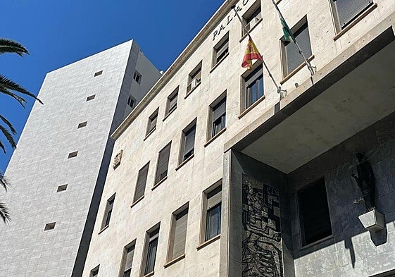 Aplazan el juicio contra cuatro acusadas de prostituir mujeres en un chalet de El Ejido