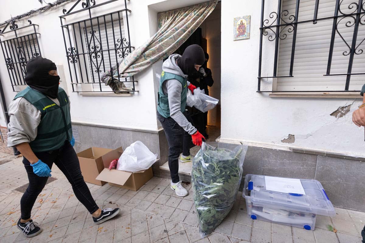En primera persona: las imágenes de la gran operación antidroga en Granada