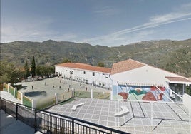 Otívar da un lavado de cara al colegio público con una inversión de más de 48.000 euros