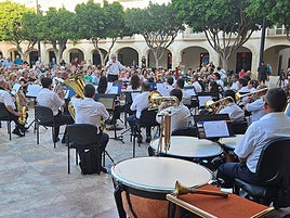 La Banda Municipal de Almería abre su ciclo de conciertos matinales de otoño este domingo en el Teatro Apolo
