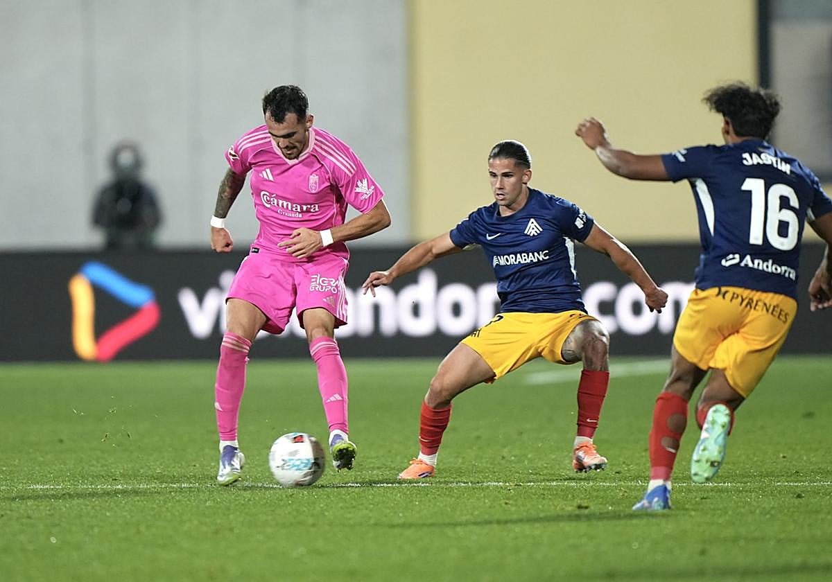 Álex Sola, durante el partido.