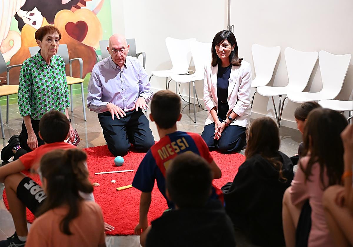 Un programa educativo acerca la poesía a la infancia y la juventud a través de una exposición con tintes inclusivos