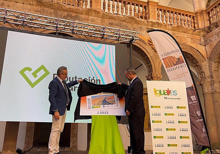 El diputado de Fondos Europeos, Desarrollo, Industria y Empleo, Antonio Díaz, y Patricio Cárceles, director general adjunto de Juego ONCE.