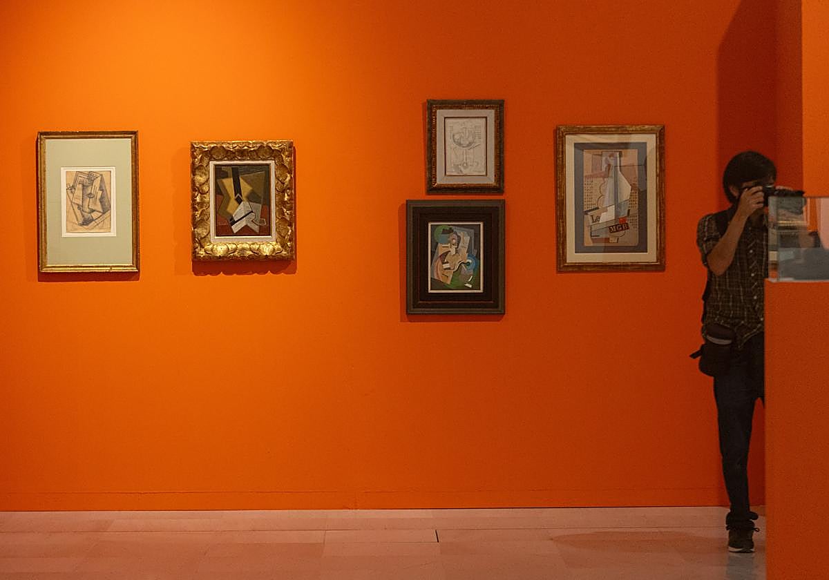 La exposición 'Bodegón. La eternidad de lo inerte' se inauguró el pasado jueves sin el Picasso