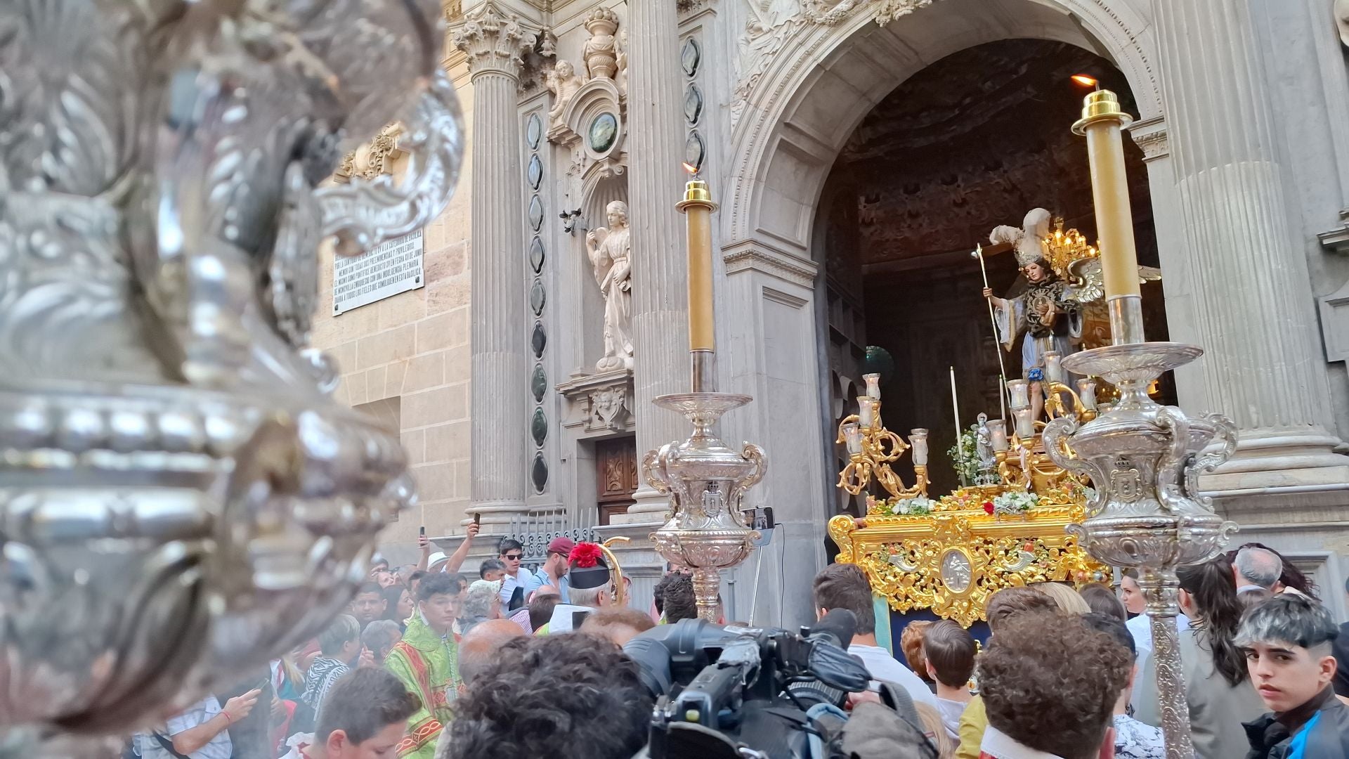 La talla de San Rafael Arcángel, Patrón del barrio de San Juan de Dios y Boquerón