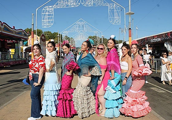 Los vestidos de flamenca fueron protagonistas de la jornada.