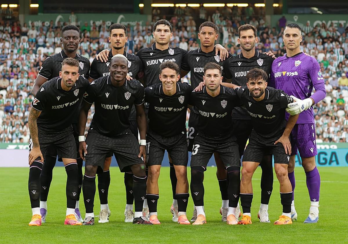 Once inicial del Almería contra el Córdoba