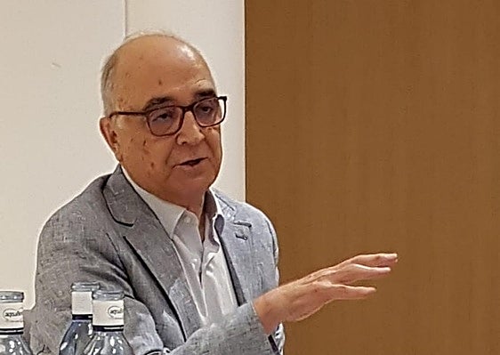 Juan José Acero Fernández .