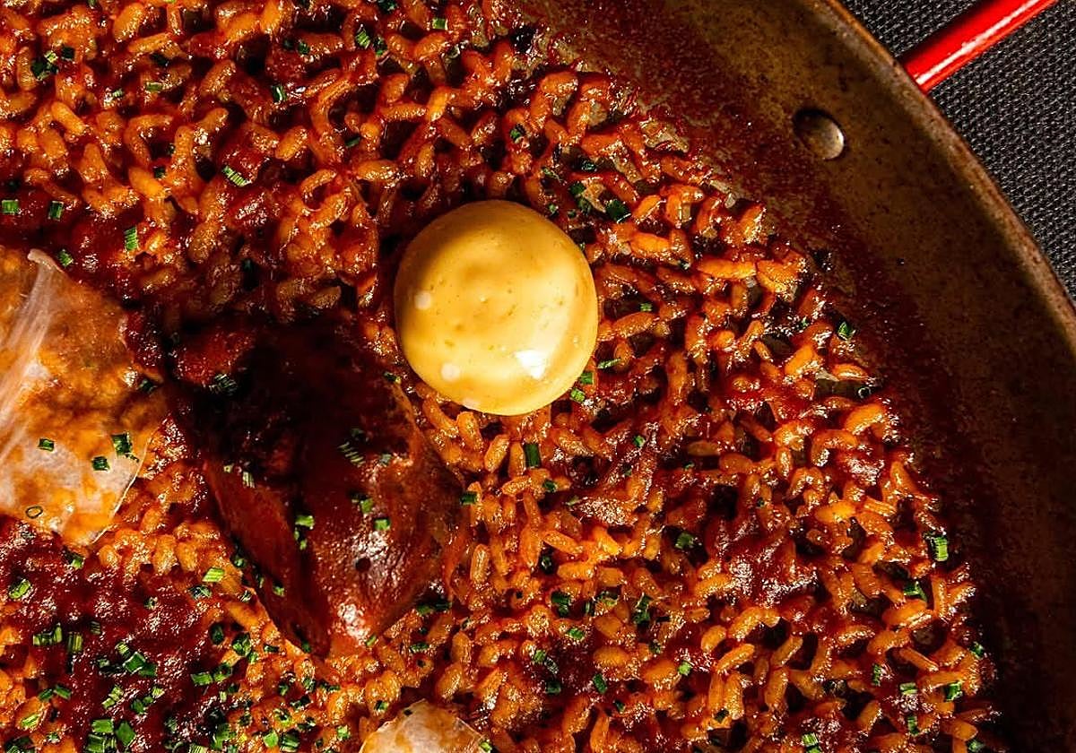 Un atractivo menú en el Paseo de los Tristes para disfrutar de un buen arroz