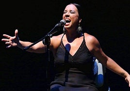 La almeriense María Canet durante una actuación.