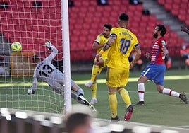Sobrino marca el gol decisivo del derbi en 2021.
