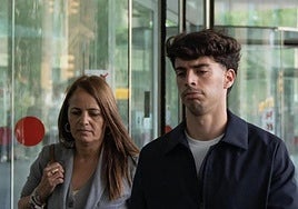 Álvaro Aguado, a su salida de la Ciutat de la Justicia de Barcelona.