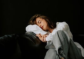 ¿Cómo afecta el cambio de hora a tu piel?