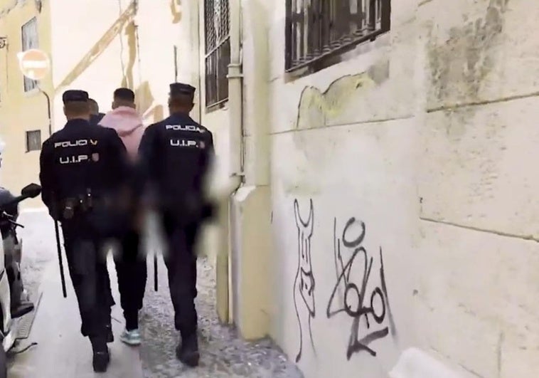 Piden entre siete y trece años de cárcel para el violento grupo de trinitarios desmantelado en Granada
